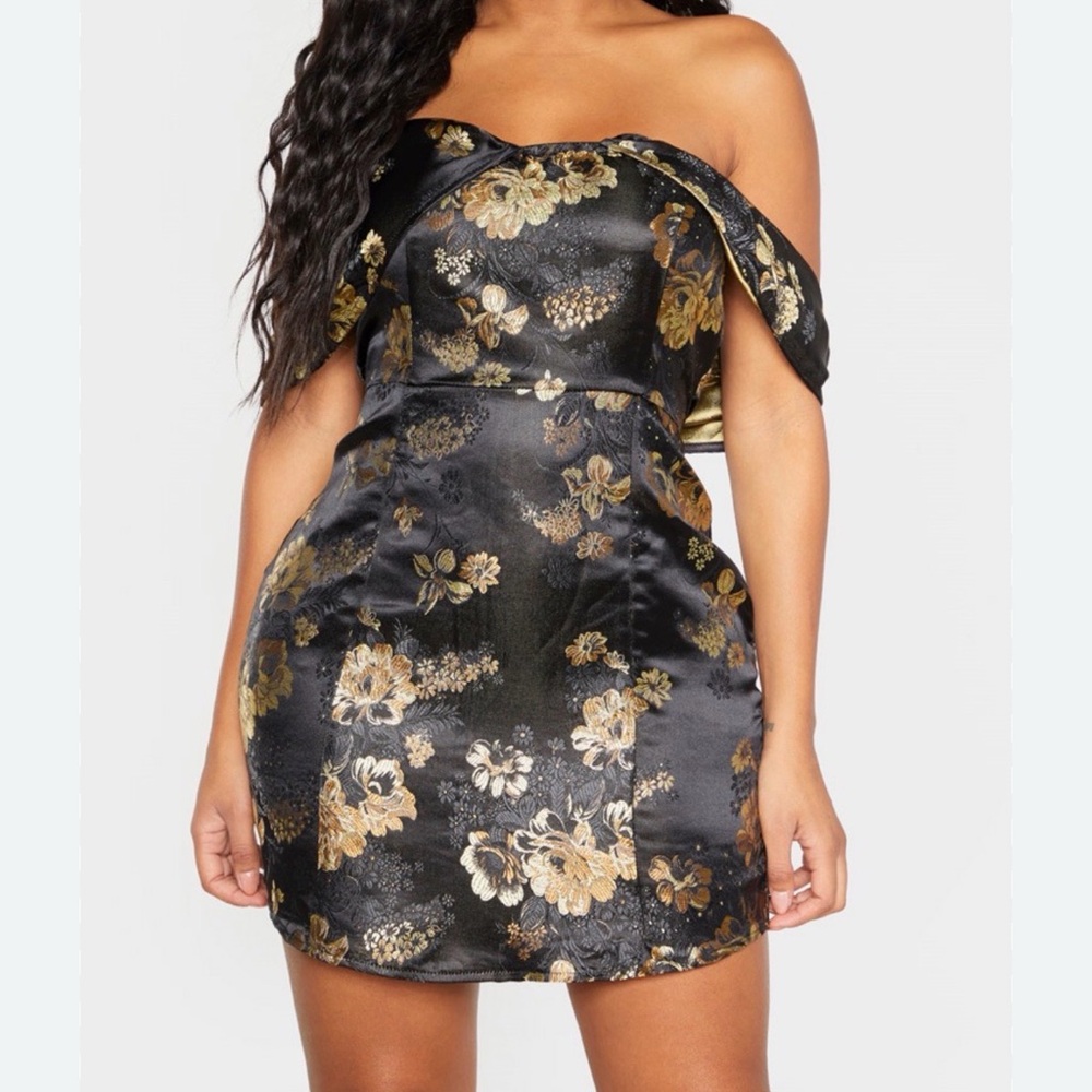PrettyLittleThing Black and Gold One-Shoulder Floral Mini Dress